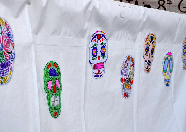 Colored Paper Skulls1